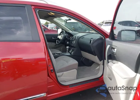 2015 Nissan Rogue Select S z USA, uszkodzony, nr VIN JN8AS5MT4FW164748